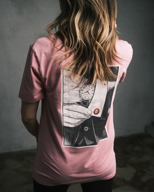 comic of a gentleman vintage tee. — pink