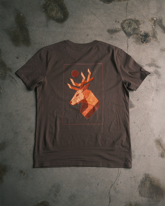 noble. by daniel gillies tee. - mocha